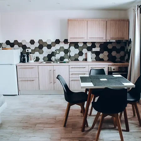 Niabelo Apartmán Kamári