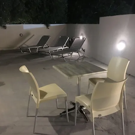 Niabelo Apartmán Kamári