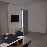 Lägenhet Niabelo