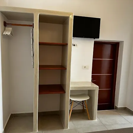 Niabelo Apartment *